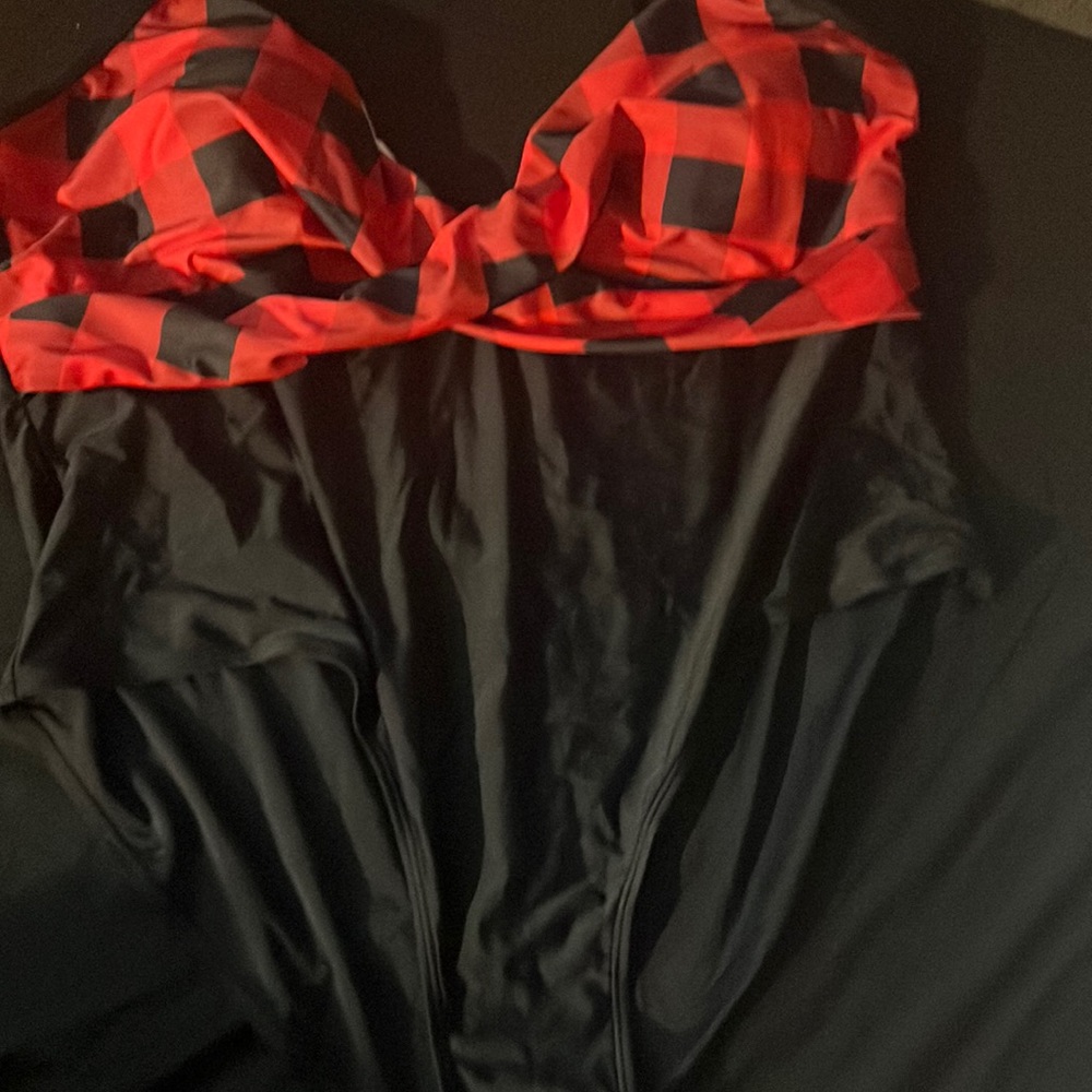 Plad one piece bathing suit